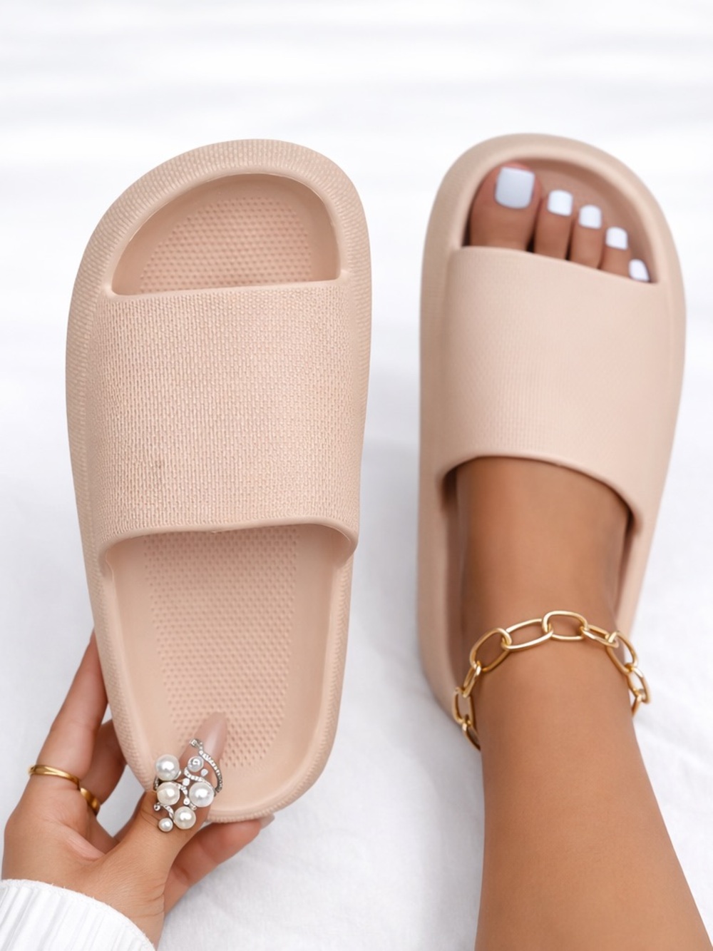 Women’s Slide Sandals in Nude - Comfortable Everyday Slip-Ons